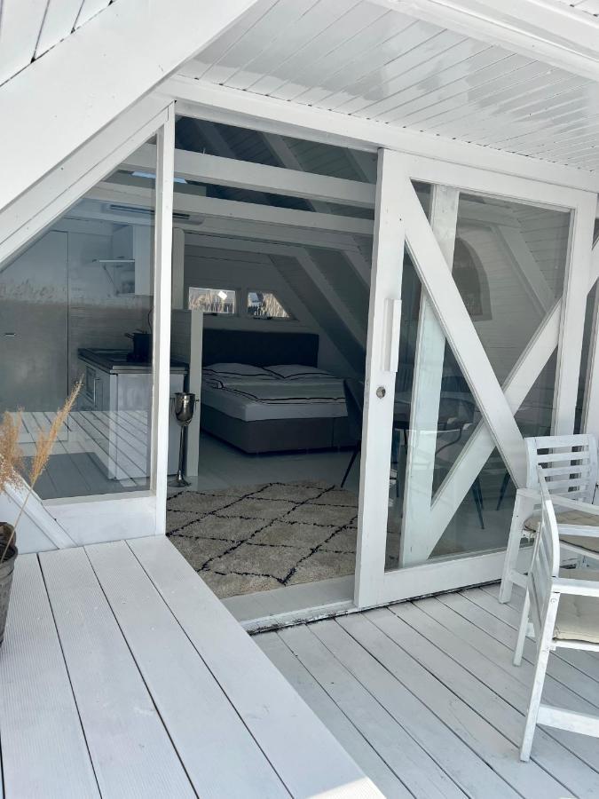 Seehuette Neusiedlersee - Strandhaus, Elektroboot Inklusive Руст Экстерьер фото