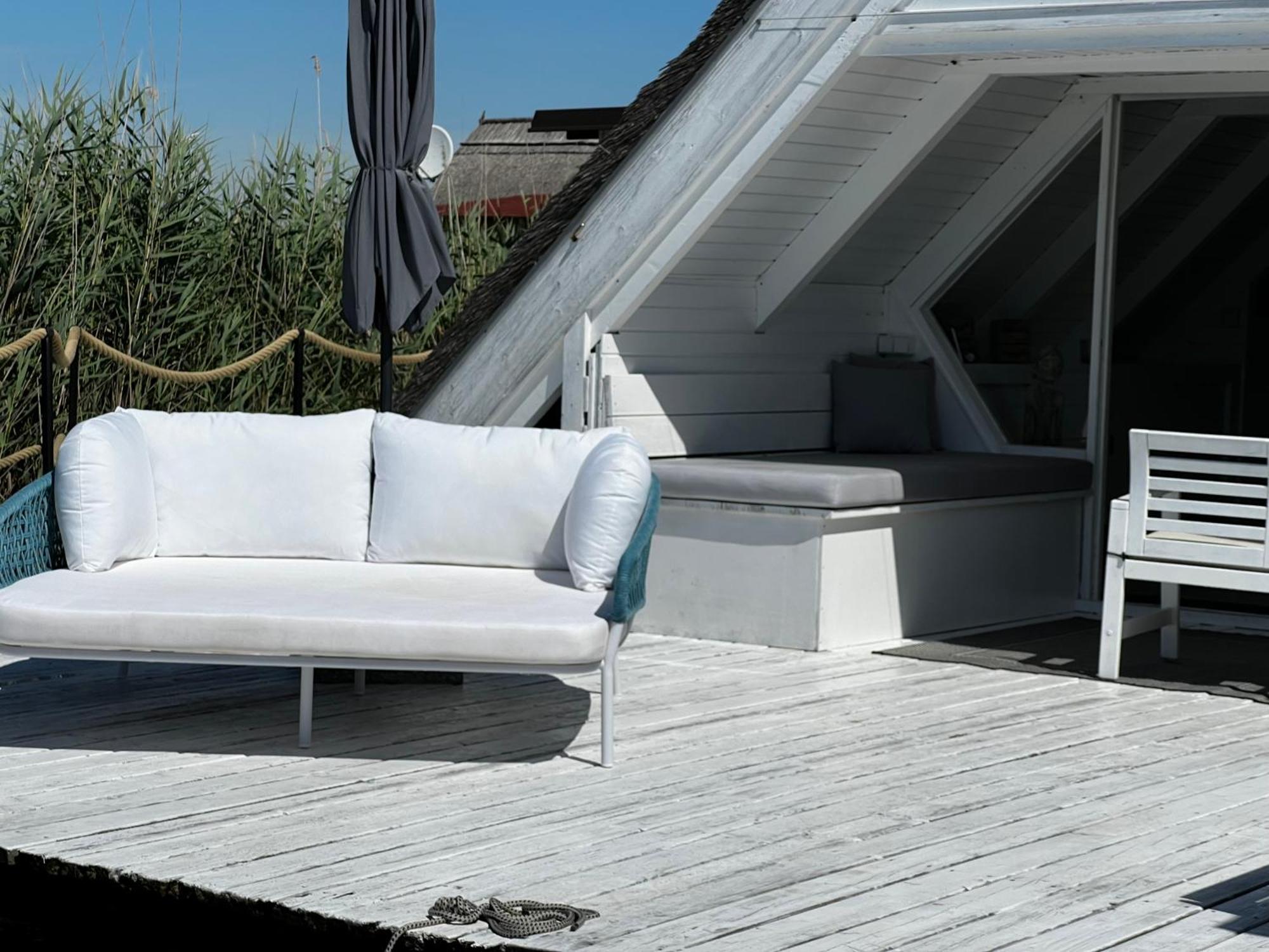 Seehuette Neusiedlersee - Strandhaus, Elektroboot Inklusive Руст Экстерьер фото